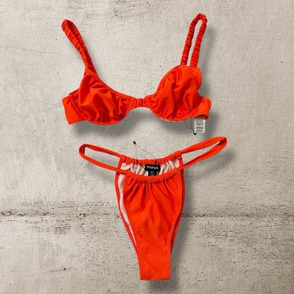 Pretty Little Thing Bikini | Size 8 - Picture 1 of 3